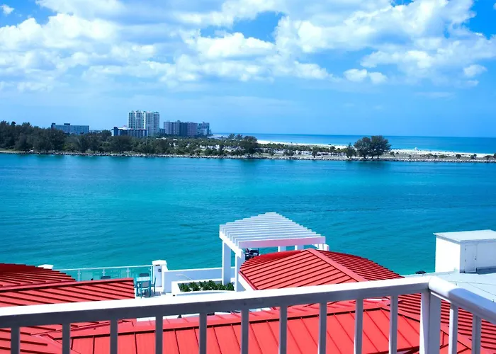 Hotel Hampton And Clearwater 3*